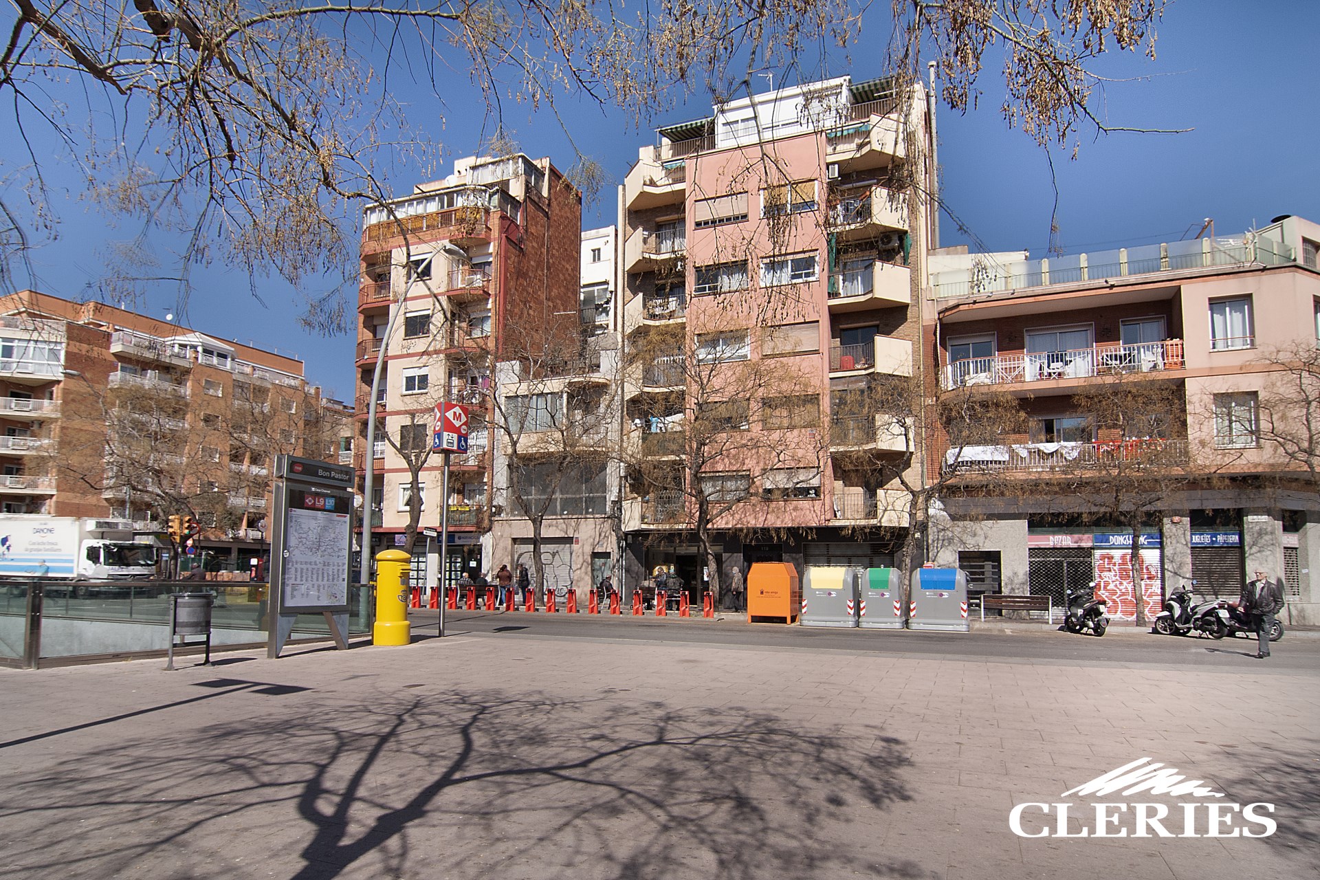 /RealEstateImages/6262/Local_Venta_Bon_Pastor_Barcelona_Cleries_03.jpg