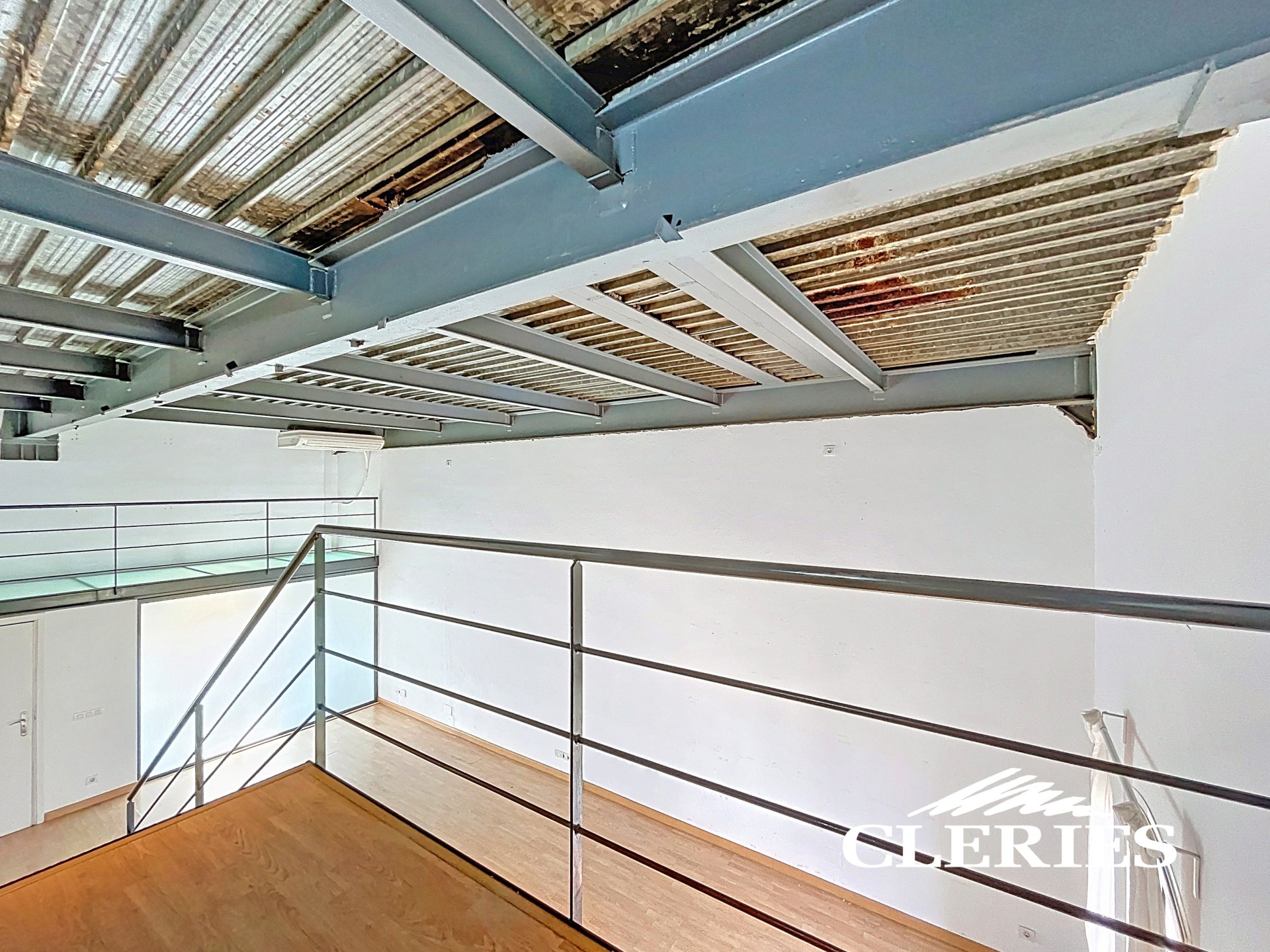/RealEstateImages/6693/Local_Apartamento_Venta_Barcelona_22@_Cleries_13.jpg