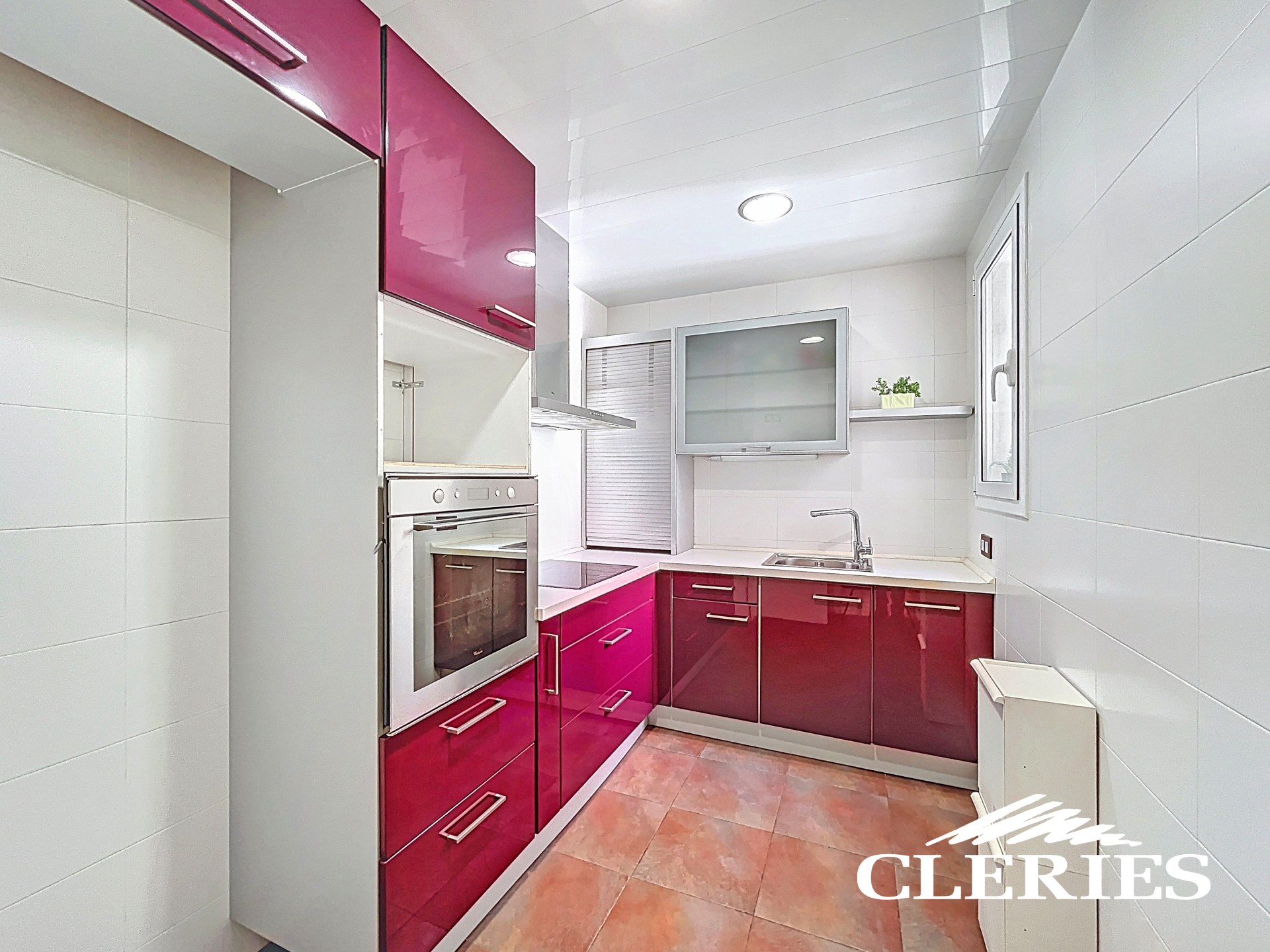 /RealEstateImages/6744/Piso_Venta_Barcelona_Eixample_Cleries_00.jpg