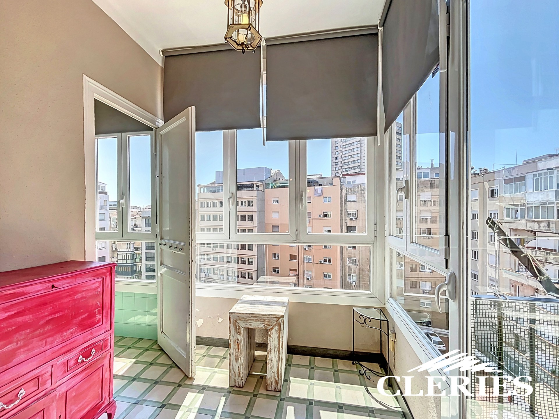 /RealEstateImages/6744/Piso_Venta_Barcelona_Eixample_Cleries_04.jpg