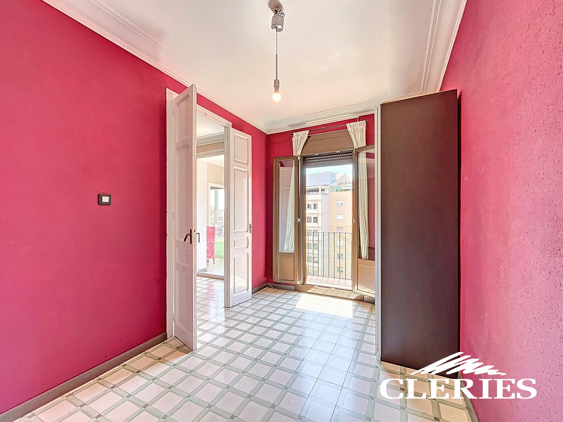 /RealEstateImages/6744/Piso_Venta_Barcelona_Eixample_Cleries_09.jpg
