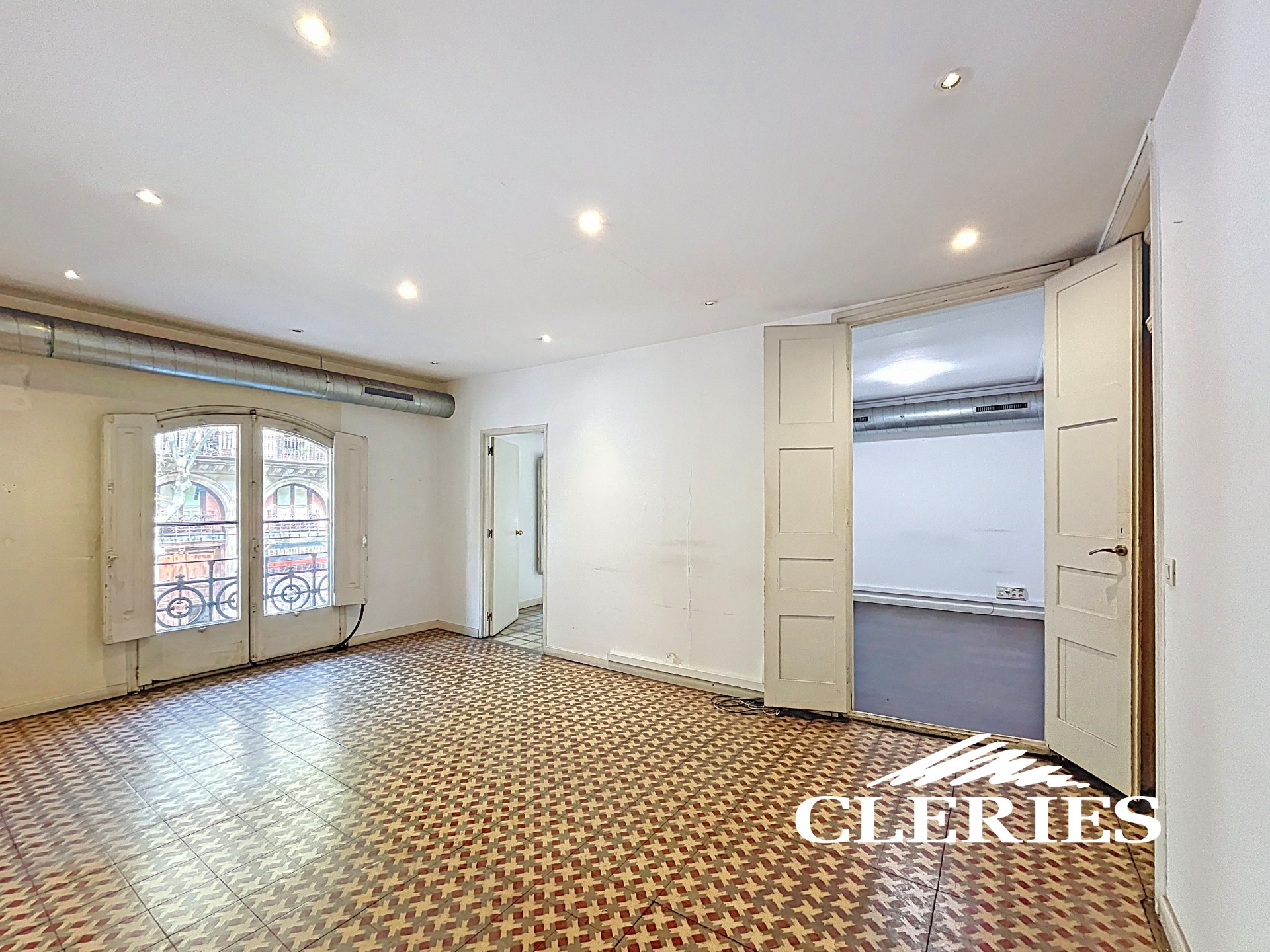 /RealEstateImages/6751/Piso_Venta_Barcelona_Gotico_Cleries_03.jpg