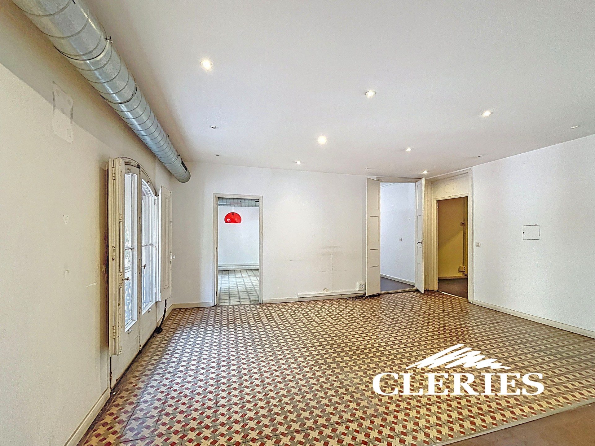 /RealEstateImages/6751/Piso_Venta_Barcelona_Gotico_Cleries_04.jpg