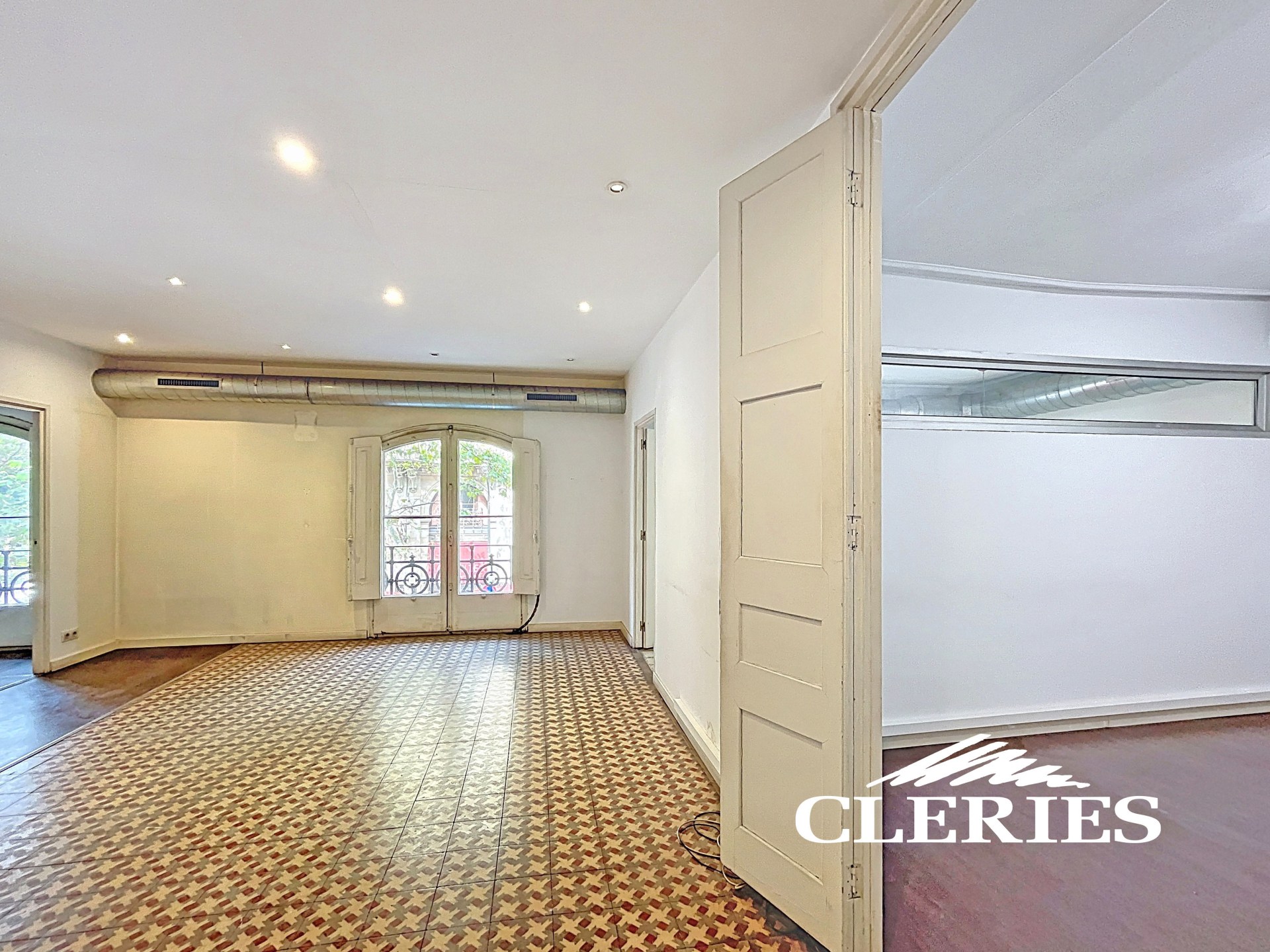 /RealEstateImages/6751/Piso_Venta_Barcelona_Gotico_Cleries_13.jpg