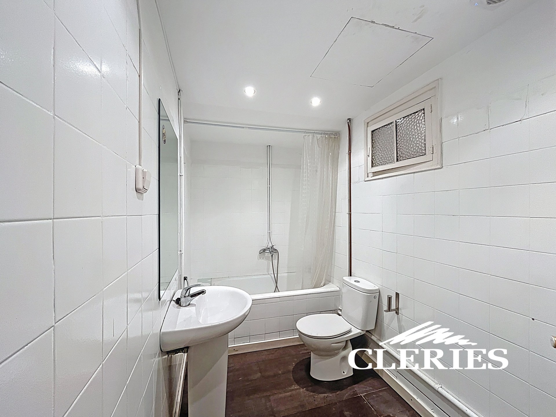 /RealEstateImages/6751/Piso_Venta_Barcelona_Gotico_Cleries_15.jpg