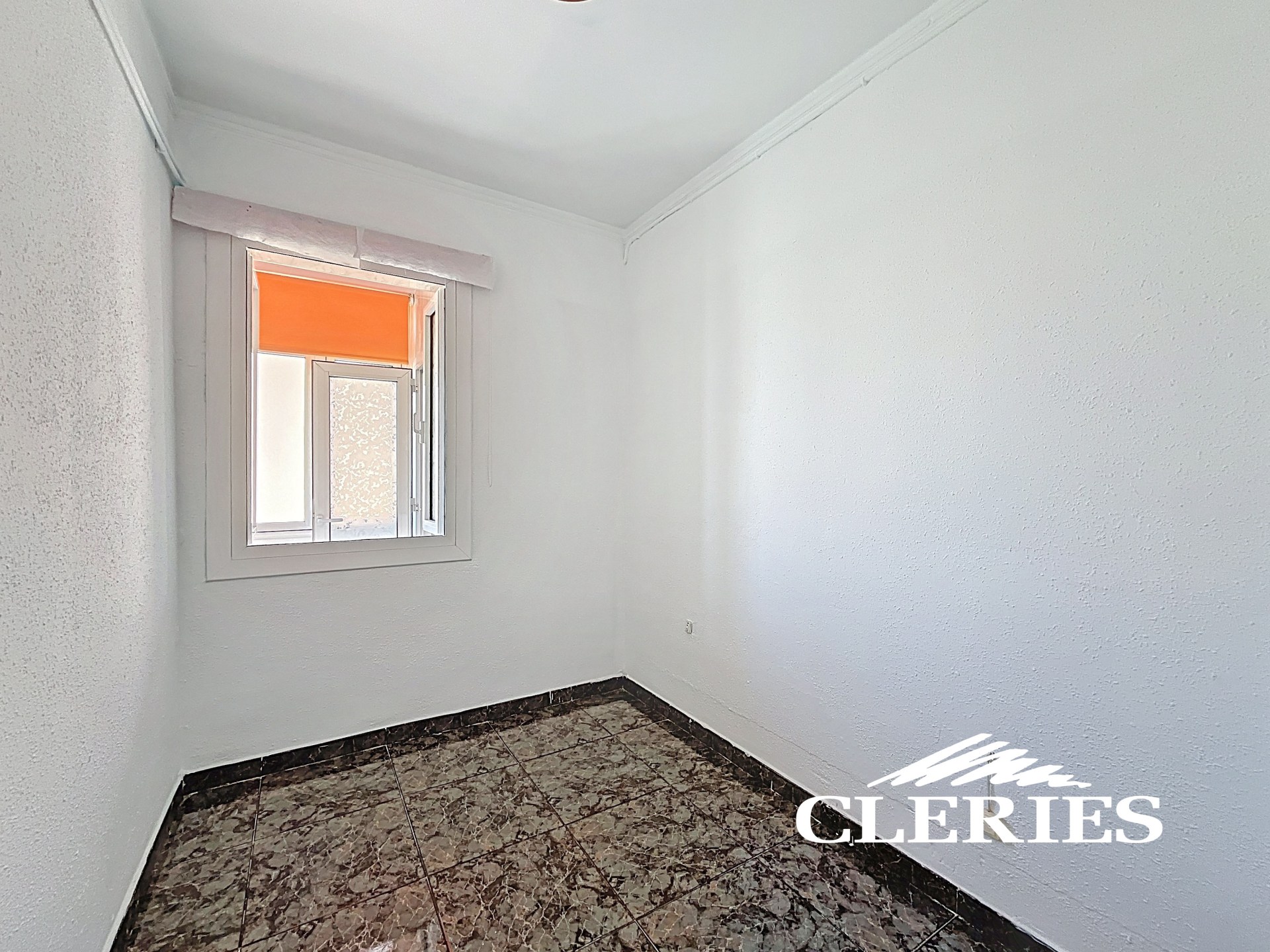 /RealEstateImages/6756/Piso_Venta_Barcelona_Eixample_Cleries_04.jpg