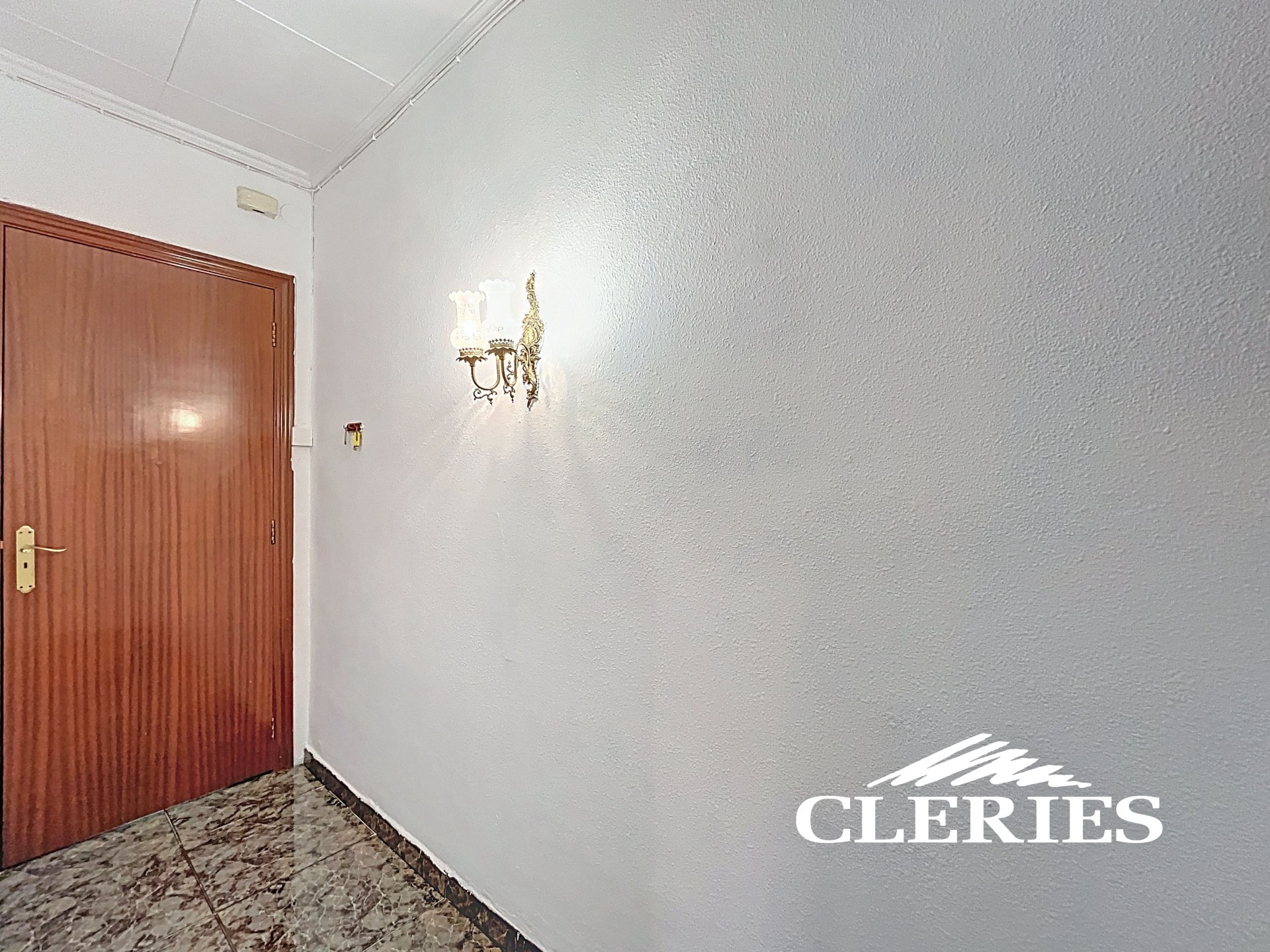 /RealEstateImages/6756/Piso_Venta_Barcelona_Eixample_Cleries_07.jpg