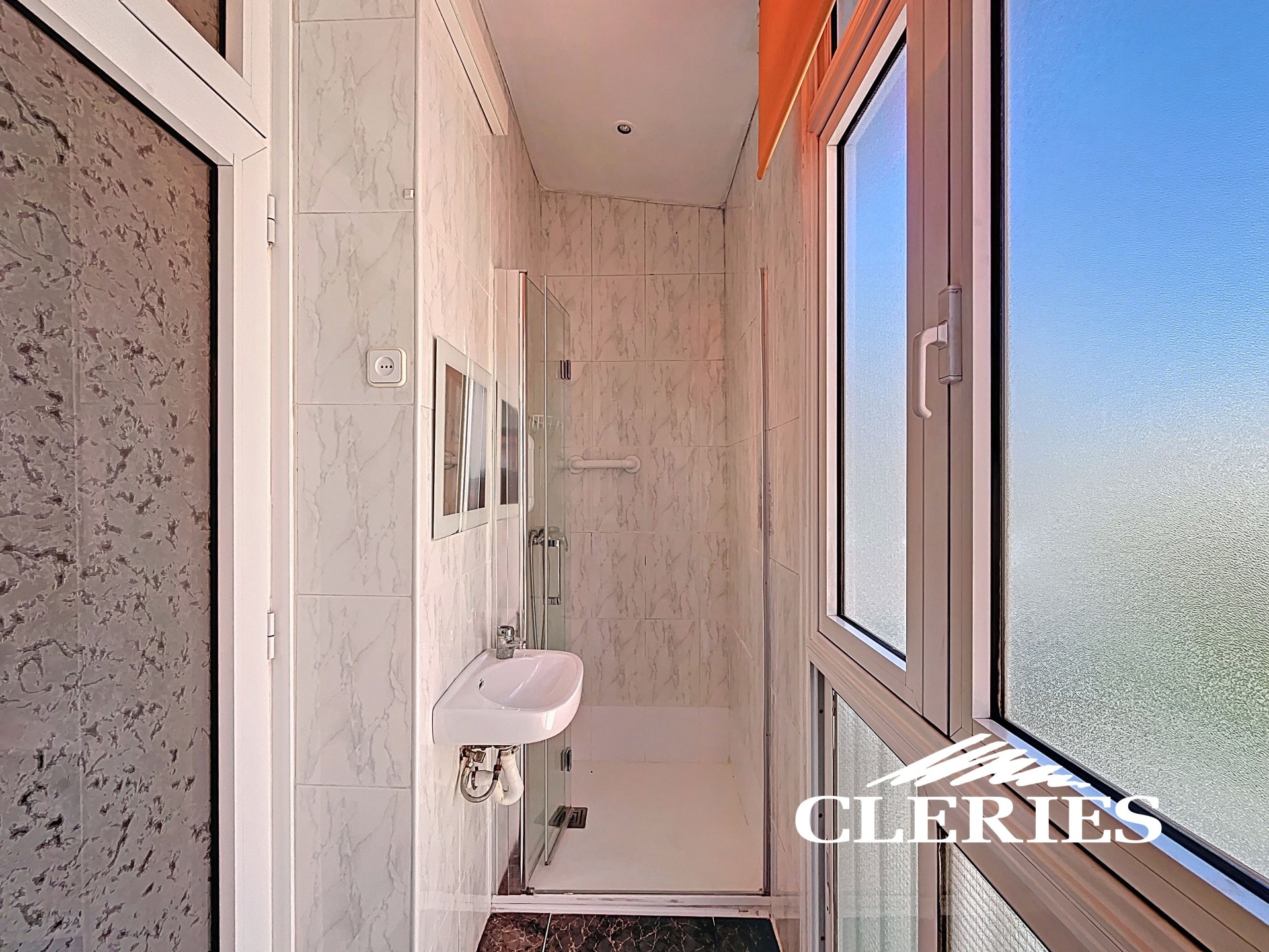 /RealEstateImages/6756/Piso_Venta_Barcelona_Eixample_Cleries_08.jpg