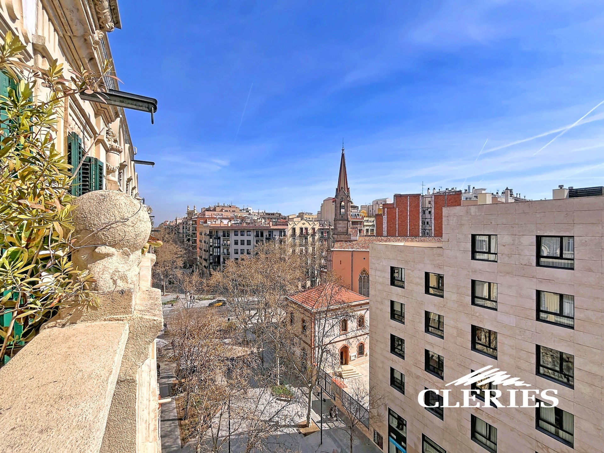 /RealEstateImages/6864/Piso_Venta_Barcelona_Eixample_Cleries_04.jpg