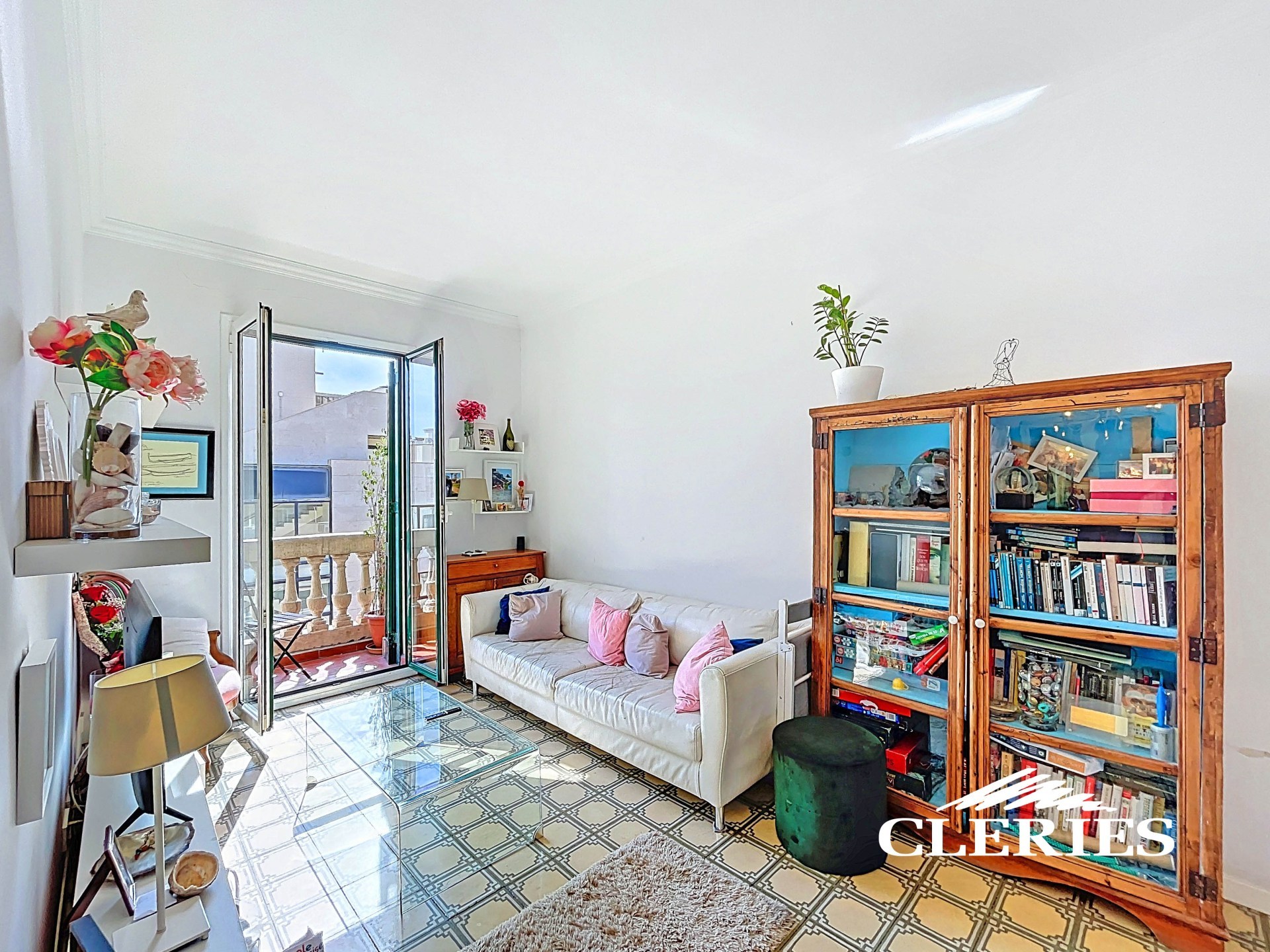 /RealEstateImages/6864/Piso_Venta_Barcelona_Eixample_Cleries_08.jpg