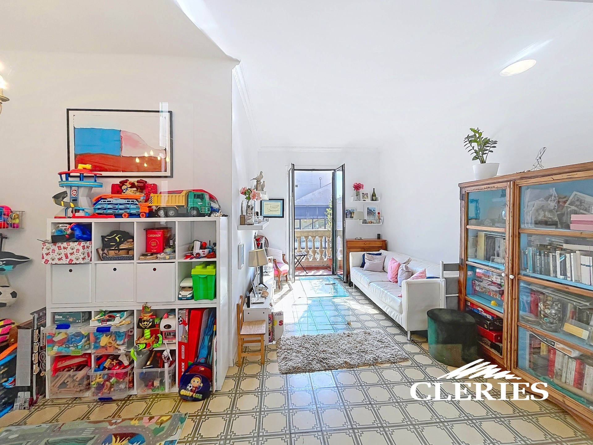 /RealEstateImages/6864/Piso_Venta_Barcelona_Eixample_Cleries_12.jpg