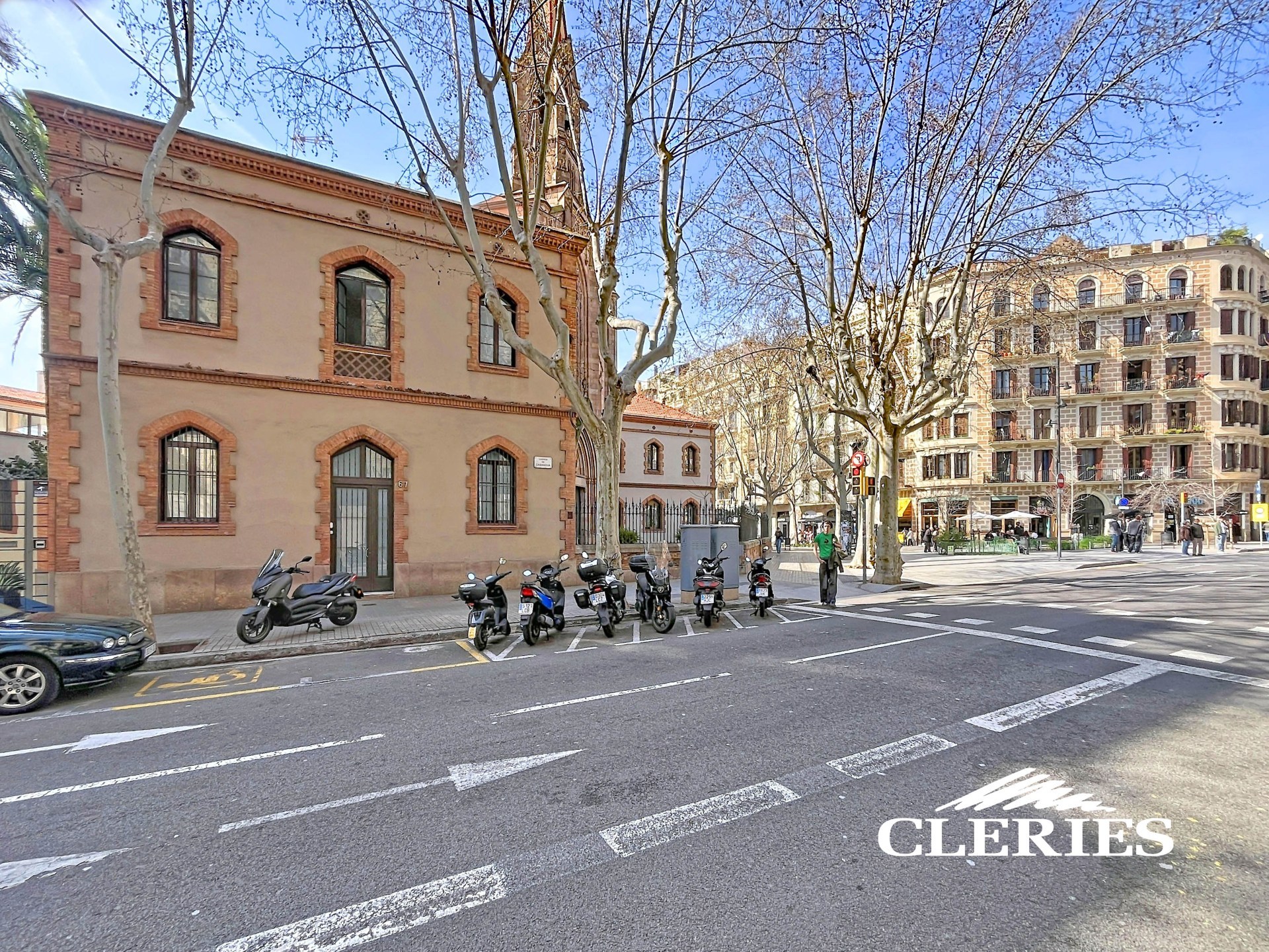 /RealEstateImages/6864/Piso_Venta_Barcelona_Eixample_Cleries_22.jpg
