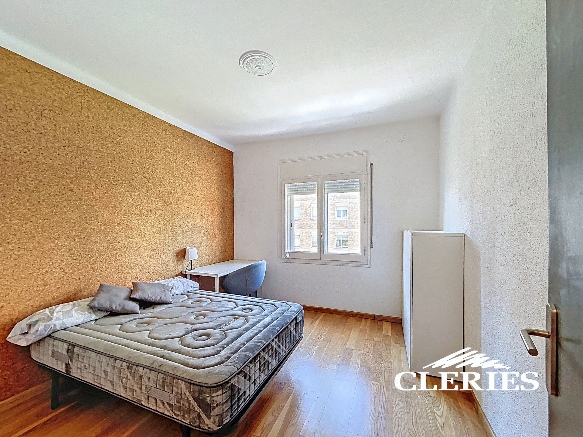 /RealEstateImages/6869/Piso_Venta_Barcelona_Glorias_Cleries_05.jpg