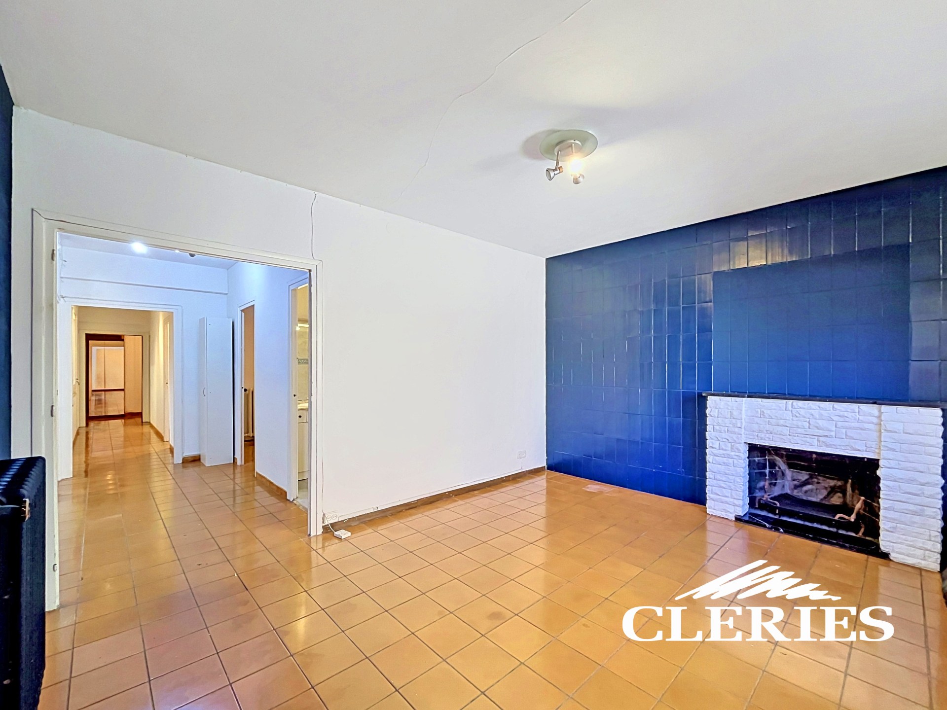 /RealEstateImages/6885/Piso_Venta_Eixample_Barcelona_Cleries_01.jpg