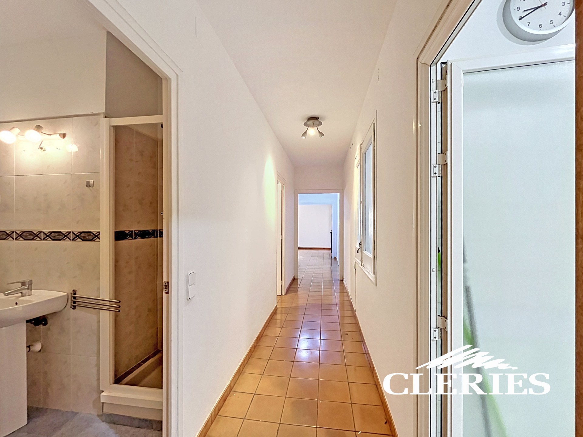 /RealEstateImages/6885/Piso_Venta_Eixample_Barcelona_Cleries_07.jpg