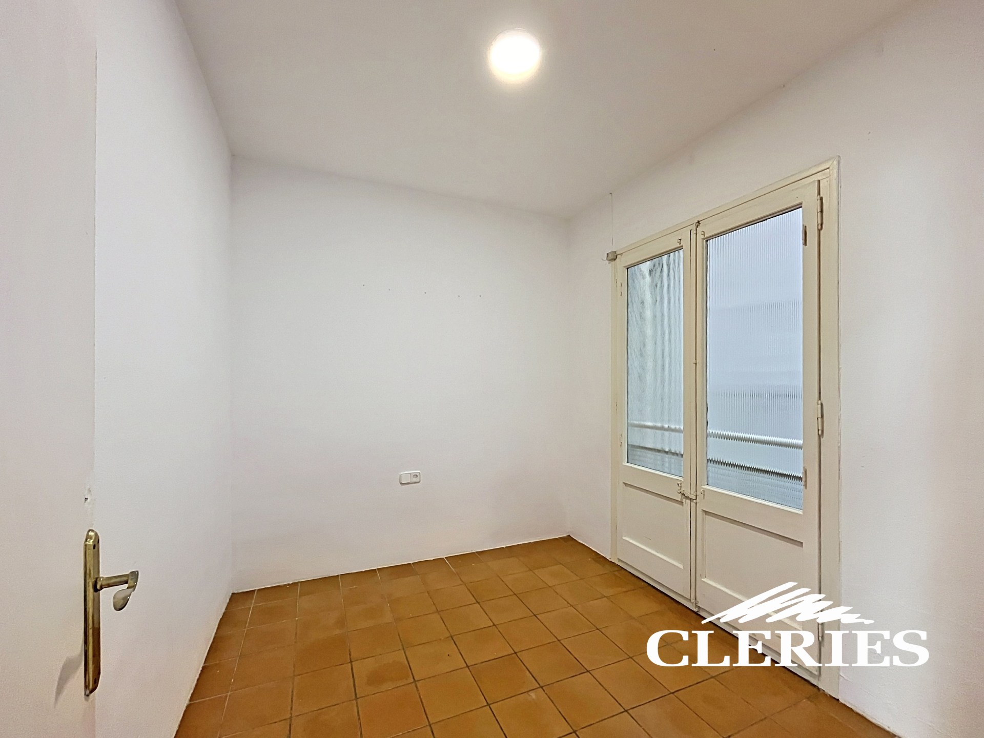 /RealEstateImages/6885/Piso_Venta_Eixample_Barcelona_Cleries_12.jpg