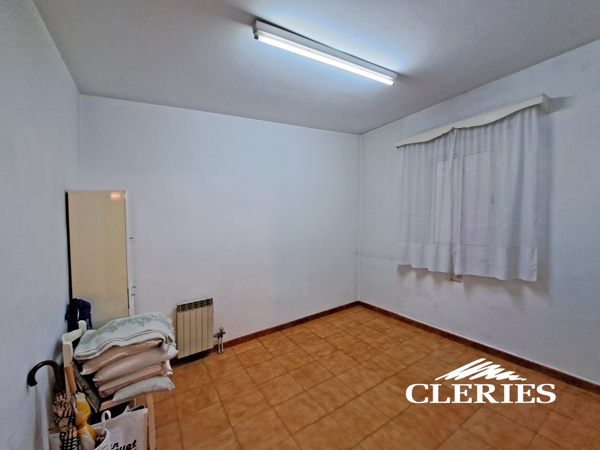/RealEstateImages/6886/Piso_Venta_Barcelona_Eixample_Cleries_10.jpg