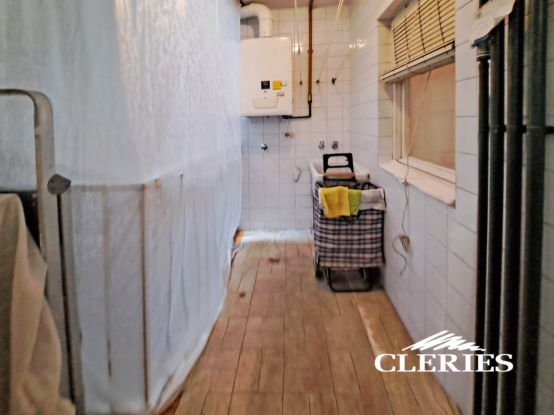 /RealEstateImages/6886/Piso_Venta_Barcelona_Eixample_Cleries_15.jpg