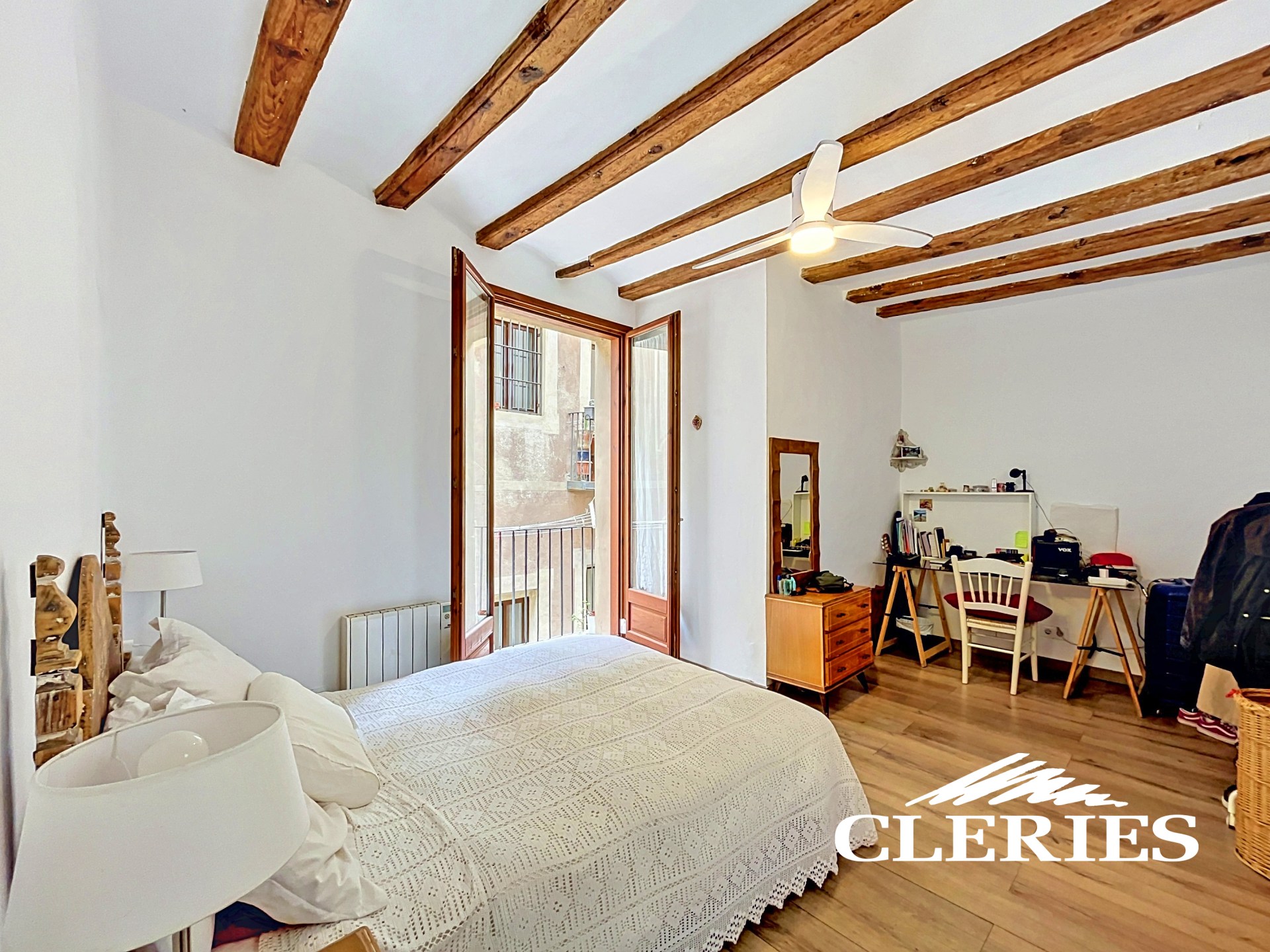 /RealEstateImages/6891/Piso_Venta_Barcelona_Gotic_Cleries_17.jpg