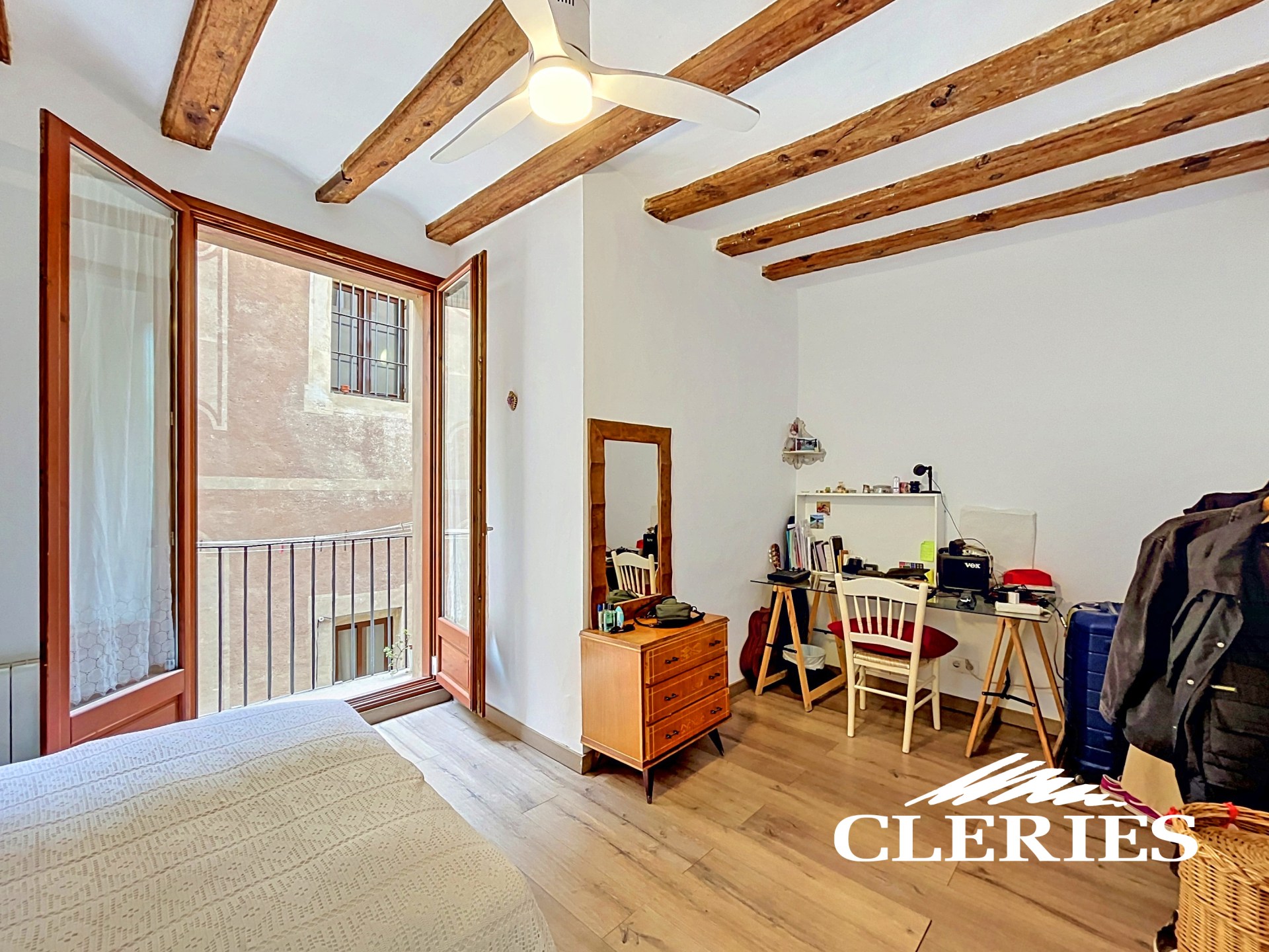 /RealEstateImages/6891/Piso_Venta_Barcelona_Gotic_Cleries_20.jpg