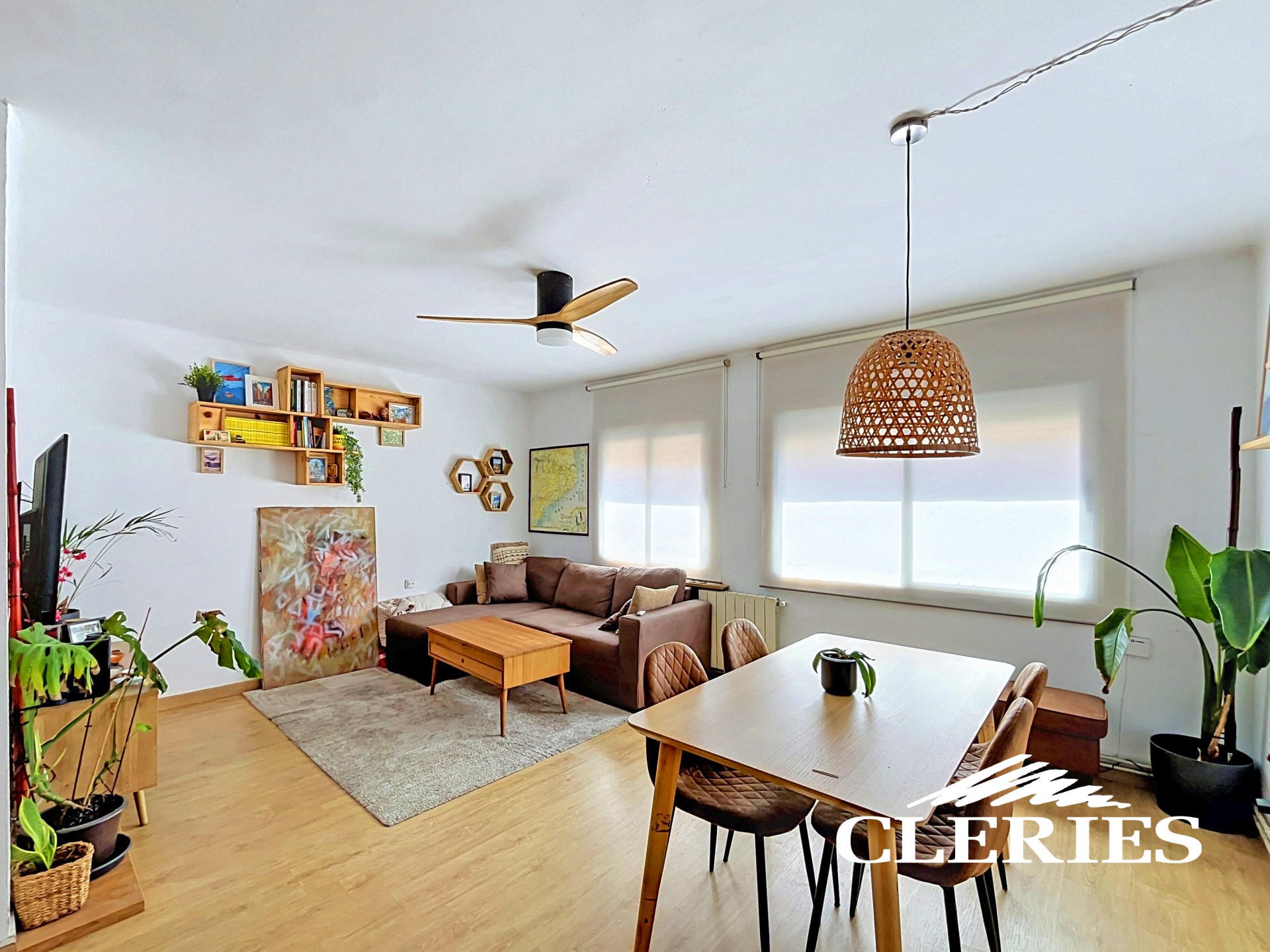 /RealEstateImages/6912/Piso_Venta_Barcelona_Vallcarca_Cleries_00.jpg