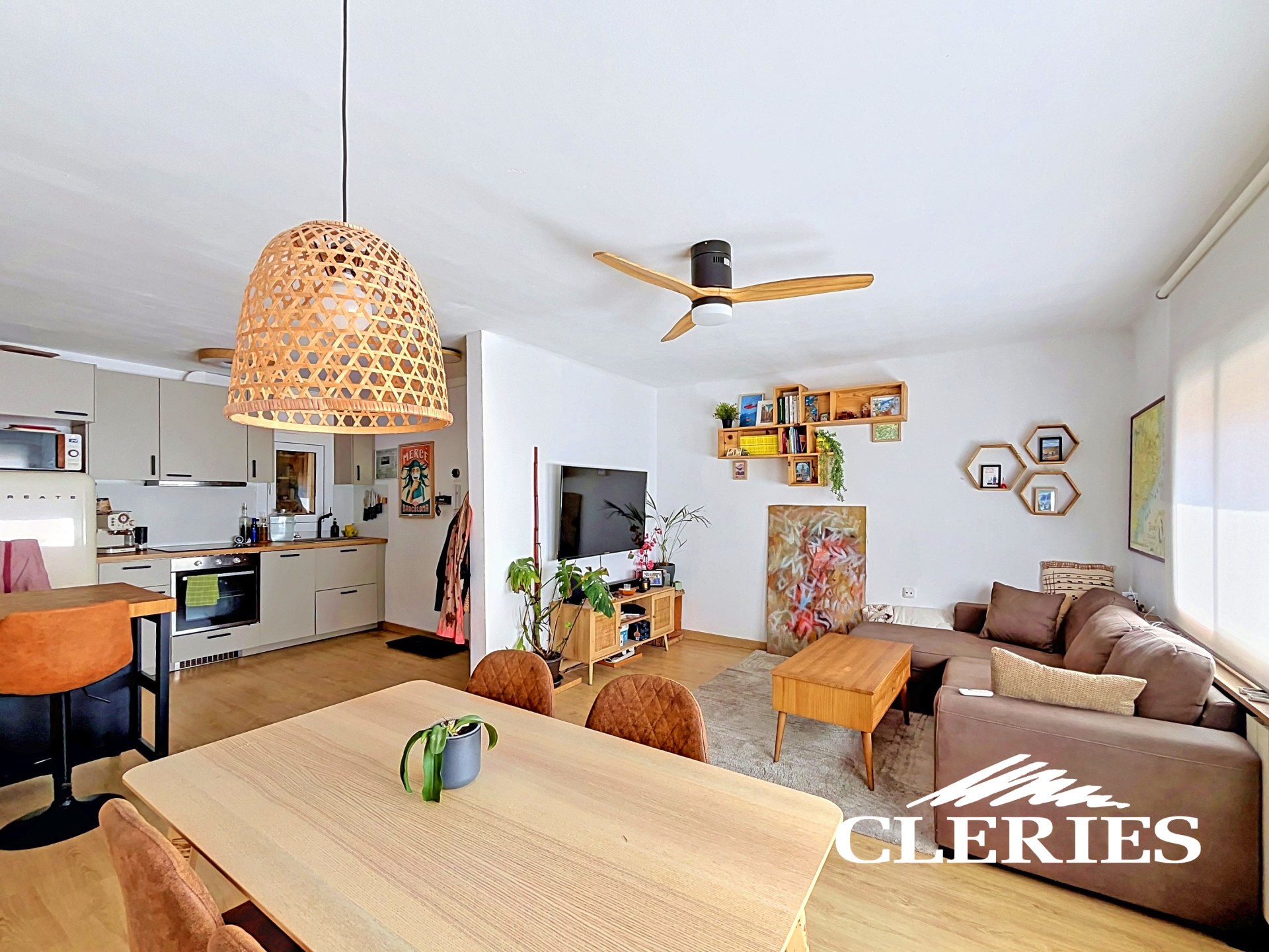 /RealEstateImages/6912/Piso_Venta_Barcelona_Vallcarca_Cleries_02.jpg