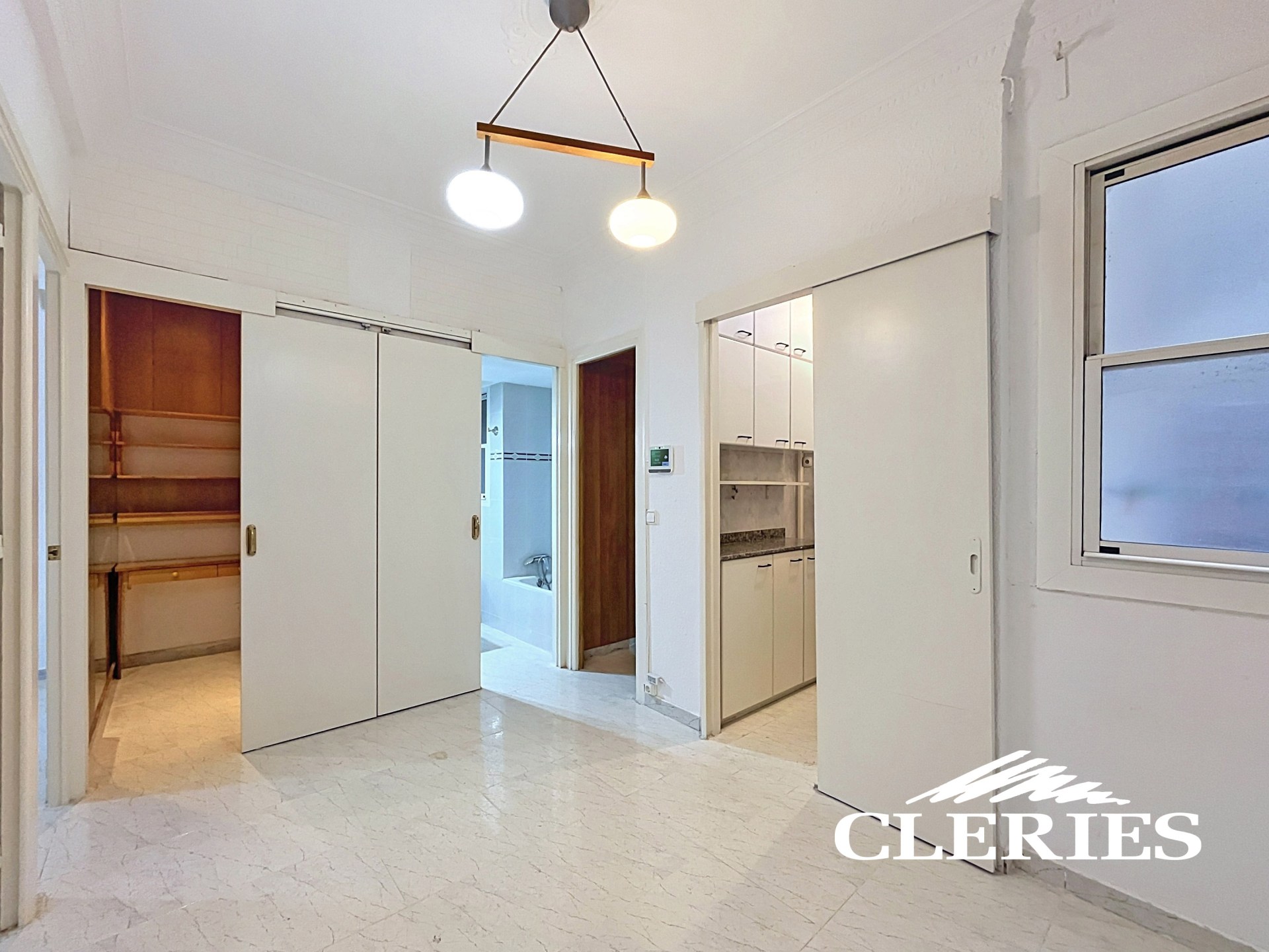 /RealEstateImages/6952/Piso_Venta_Barcelona_Eixample2_Cleries_06.jpg