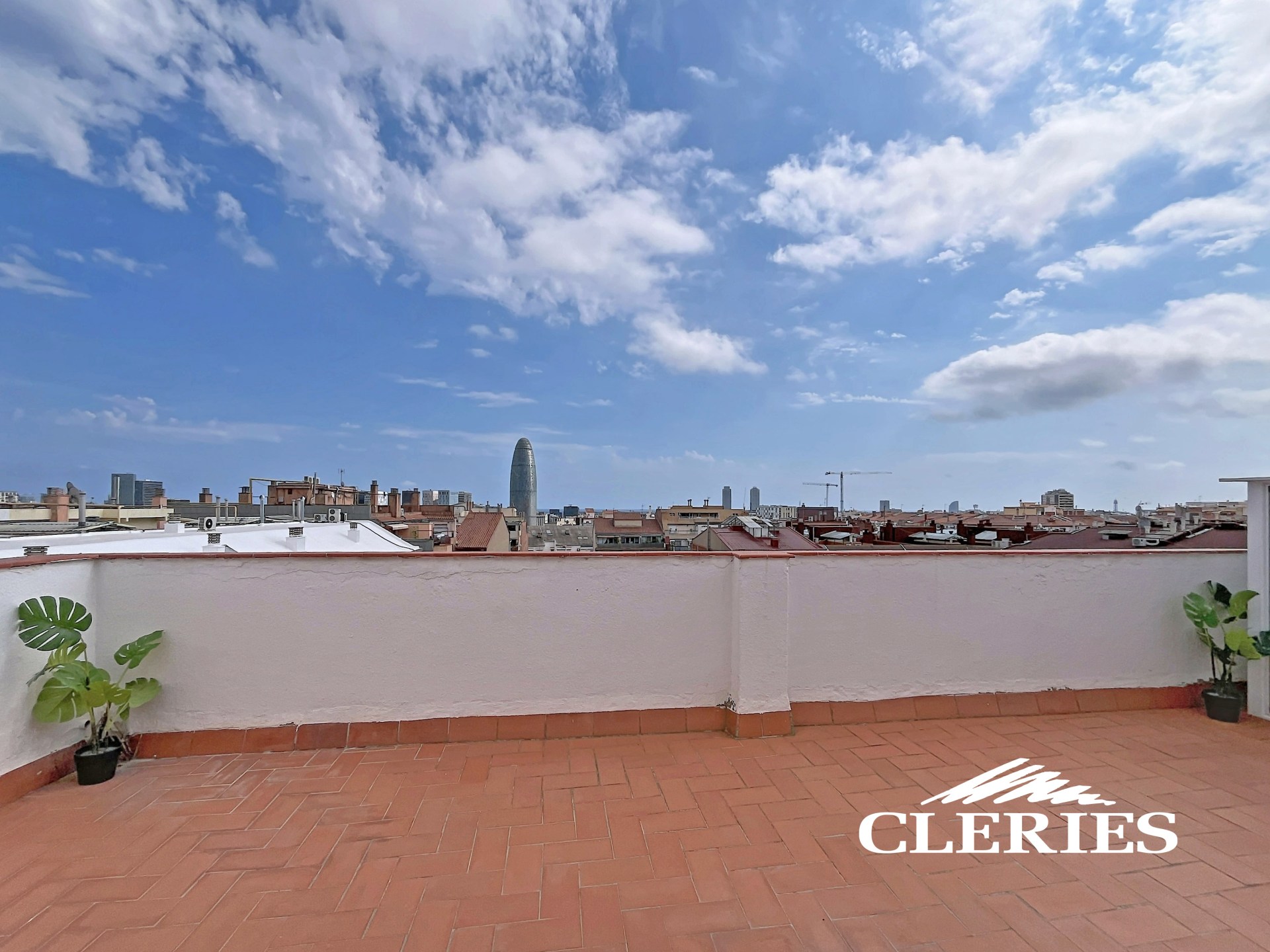 /RealEstateImages/6969/Piso_Venta_Barcelona_Eixample_Cleries_05.jpg