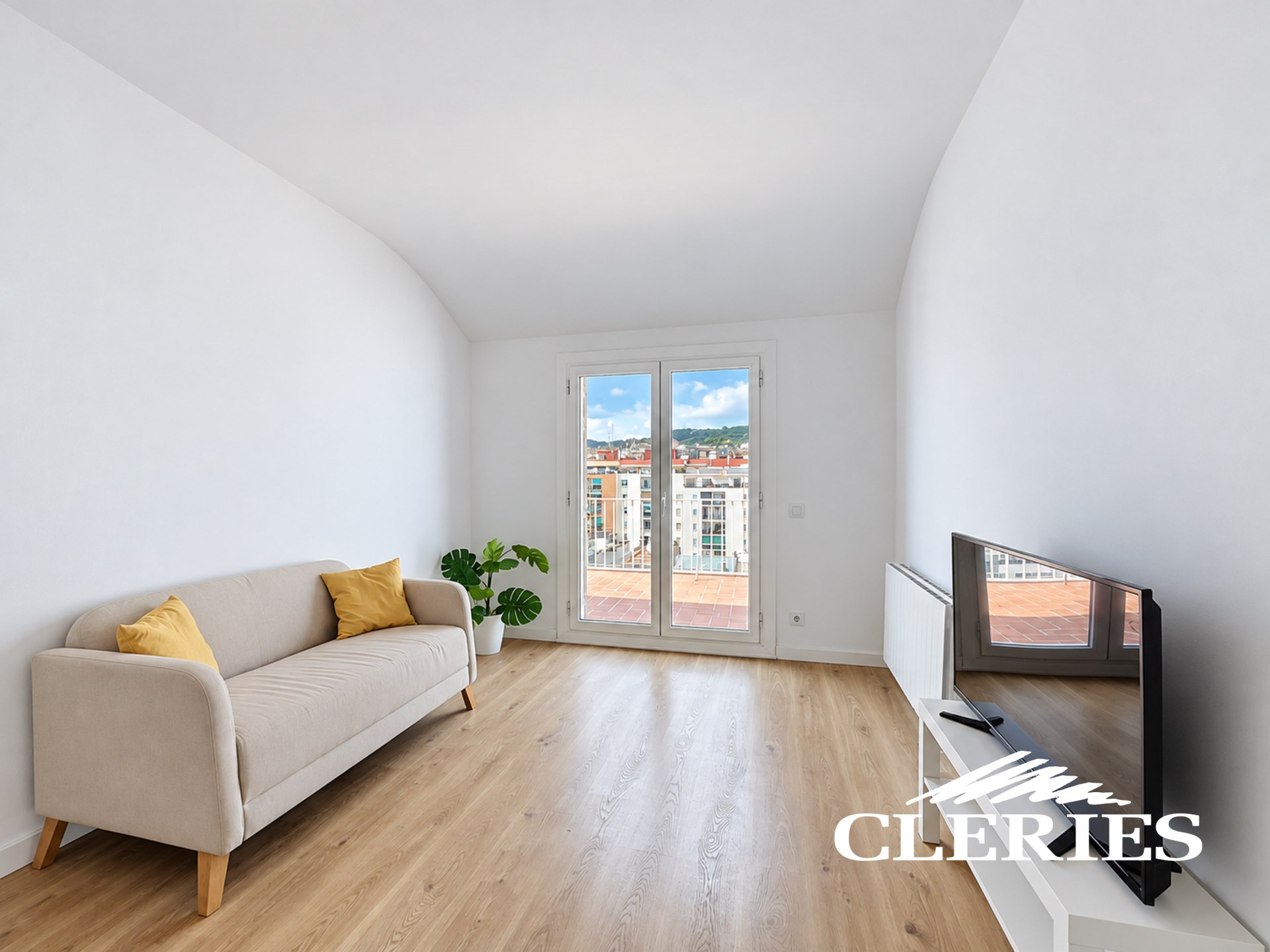 /RealEstateImages/6969/Piso_Venta_Barcelona_Eixample_Cleries_10.jpg