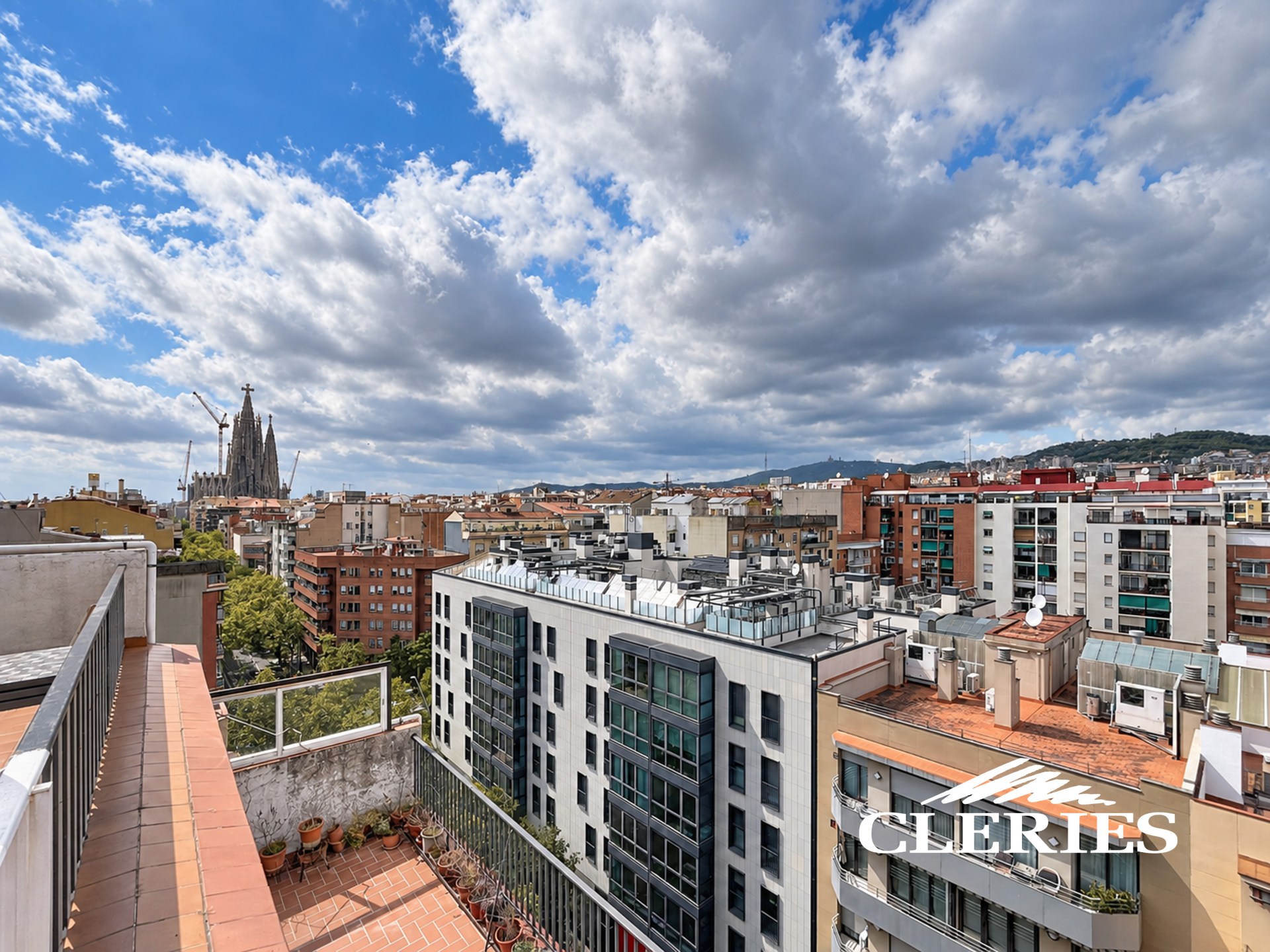 /RealEstateImages/6969/Piso_Venta_Barcelona_Eixample_Cleries_10Bis.jpg